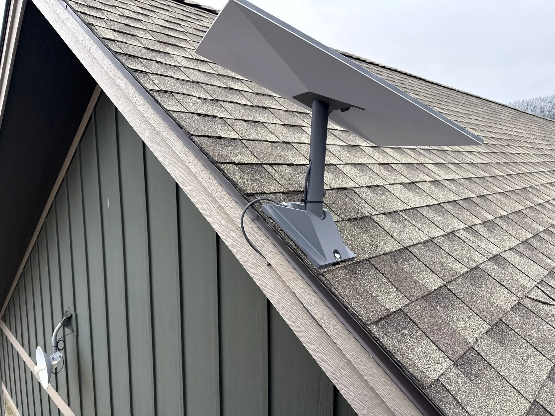 Starlink dish roof mount installation